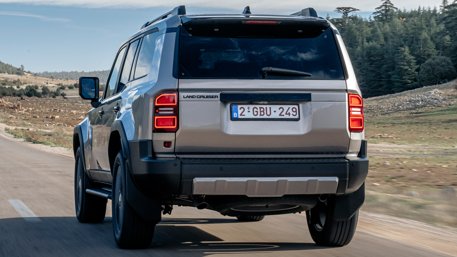 Toyota Land Cruiser: Στην Ευρώπη και σε νέα ήπια υβριδική έκδοση 